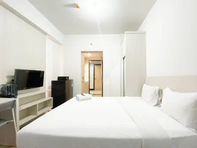 Minimalist and Cozy 1Br the Alton Apartment Các khách sạn ở Pedalangan