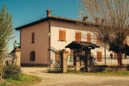 Agriturismo Garzolé Отели в г. Нонантола