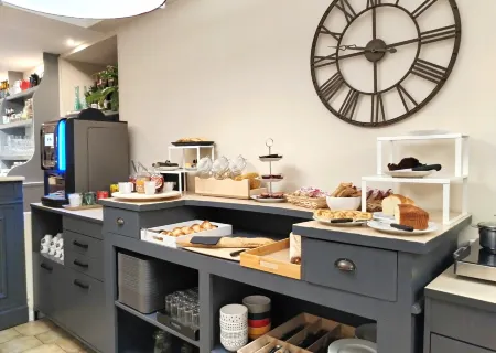 Logis Hôtel la Bastide d'Entraigues