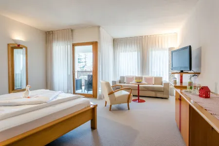 Hotel Ansitz Plantiz Отели в г. Авеленго