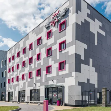 Amarant Urban Hotel & Conference Center by Chm Отели рядом с достопримечательностью «Андреевская церковь»
