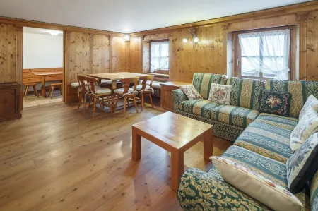 Villa Lacedel - Stayincortina Отели в г. Кортина д'Ампеццо'