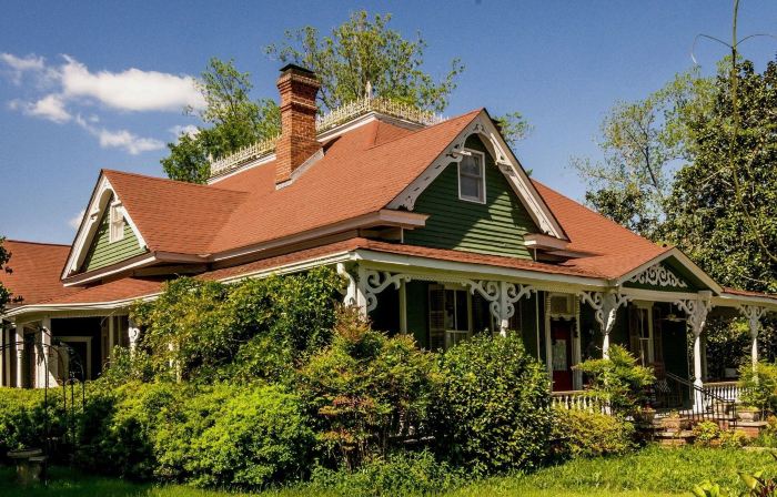 Holly House of Hamilton