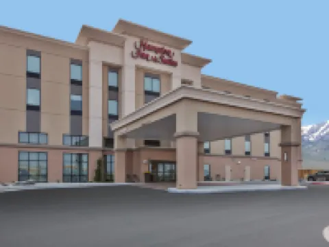 Hampton Inn and Suites Wells Hotels in Elko County