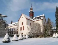 Breuer's Rüdesheimer Schloss Hotels near Weinhaus August Kesseler