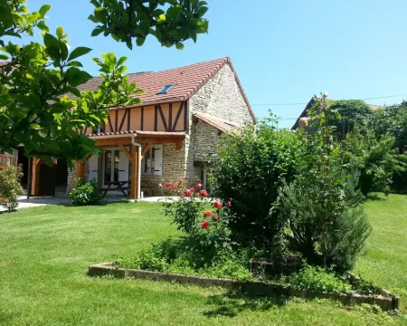 Terre de Pierres - L'amethyste Hotels in Saint-Genies