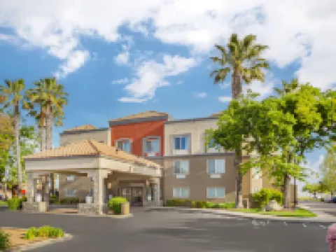 Best Western Plus Villa Del Lago Inn Hoteles en Condado de Stanislaus