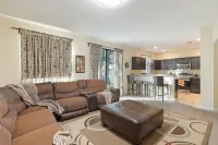 Sunset Villa - stunning 4BR home great for groups