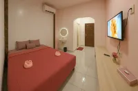 Srk Homestay Hotels in Ngasem