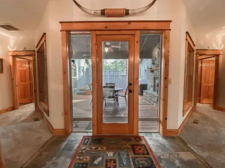 Luxury, 5-Master Bedroom Home, A/C, Outdoor Living - Red Fir 14