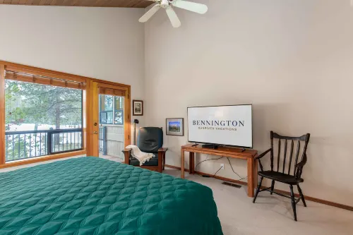 Private Hot Tub and Spacious Living Areas - Inviting Family Retreat