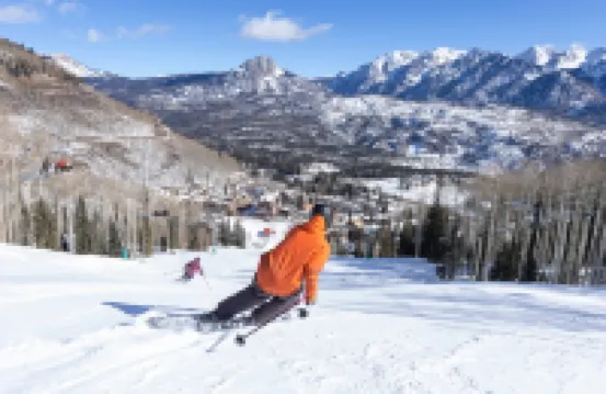 Ski-in/Ski-Out with Cozy Living Space - Gorgeous Luxury Retreat