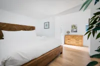 Heated Spa and Resort-Like Backyard - Stunning Cottonwood Retreat Hotels in Cottonwood