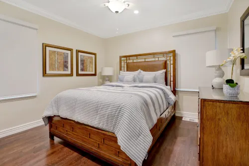 Charming Courtyard and Gourmet Kitchen - Beautiful Coastal Escape