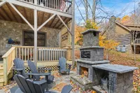 Cozy Cabin Retreat with Hot Tub and Fire Pit - Charming Mountain Escape