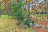 Picturesque Creekside Oasis and Elegant Design - Charming Hill Country Retreat