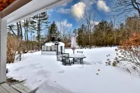 Spacious Cozy Retreat Near Ski Resorts - Charming Rustic Escape Hotel a Brandon