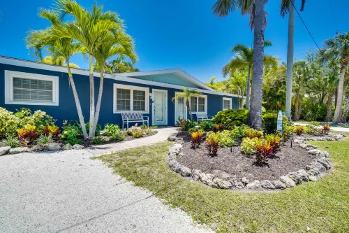 EV Charger and Heated Pool - Stunning Coastal Escape