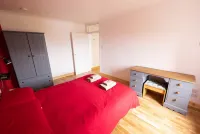 Stunning quiet location with views across the Moray Firth home to dolphins. Hotels in Fortrose