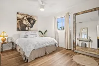 NEW Coastal Waterfront Retreat 1