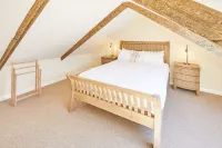 Host & Stay - Eden Cottage - Homestays