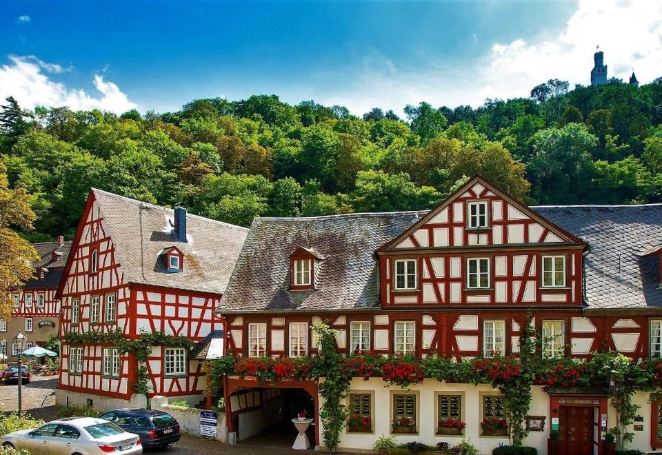 hotel overview picture