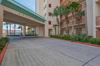 Hidden Dunes 405 - parking
