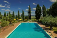 Casanova - Panoramic Rooms and Suites Hotels in San Quirico d'Orcia