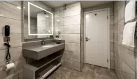 Beypalas Hotel فنادق في Beytepe Mahallesi