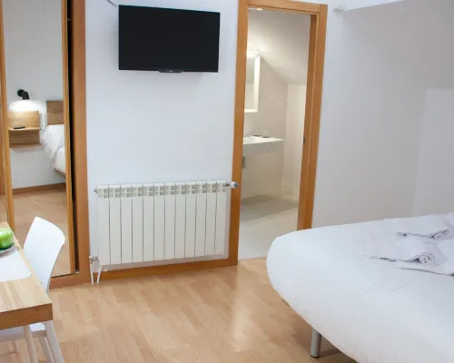 Hostal Cuéntame Evolución Auto Check IN Hotels in Burgos