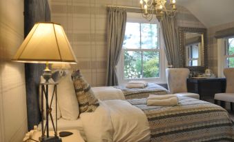 Tir y Coed Country House