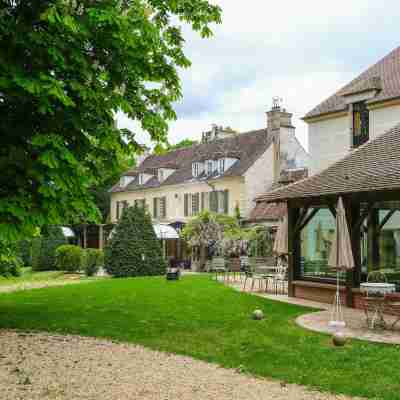 Les Demeures de Varennes, BW Signature Collection Hotel Exterior