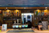Cadgwith Cove Inn - bar