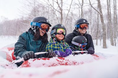 ホテル周辺 ミッドタウン　ニセコの写真