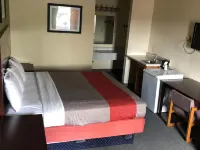 Salt Creek Inn Hotels in Brown County