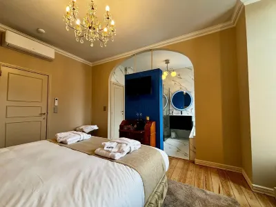 Maison du Roi Hotels in Грас-Олонь