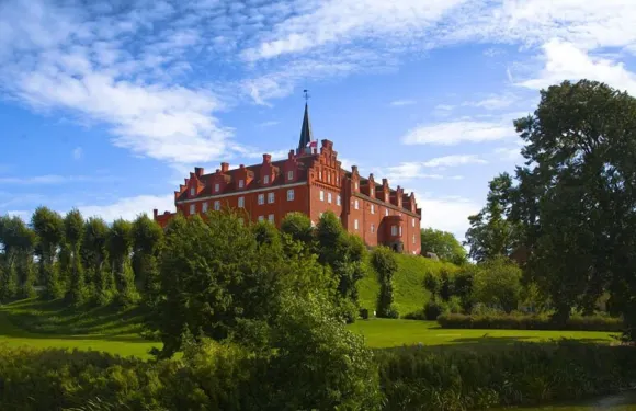 斯洛特-加龍省斯卡坦克爾酒店