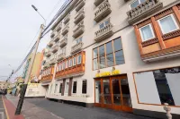La Luna Inn