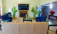 Quality Inn & Suites Woodstock Near Lake Geneva - Wifi