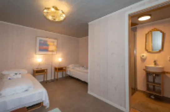 Hesla Farm Hotels in 