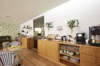Sintra Green Chalet Bed & Breakfast Hotel a Almargem do Bispo