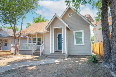 Fabulous Newly Renovated 2Br1Ba Near Downtown