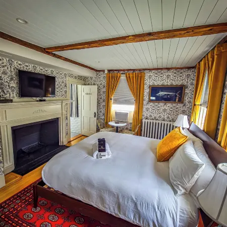 Sally Webster Inn