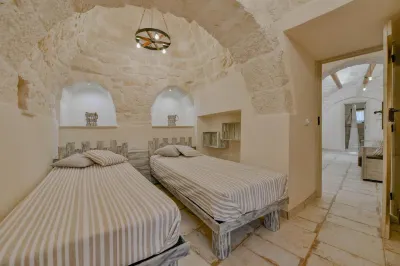 Trulli Colebè Con Piscina فنادق في 