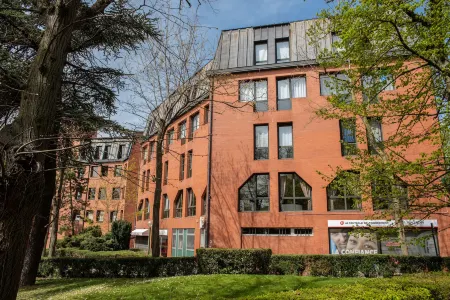 Hôtel Garabel Отели в г. Ивелин