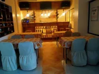M2R Apartelle Các khách sạn ở Carles