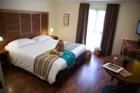 Hotel Residence les Medes Hotels in Hyeres