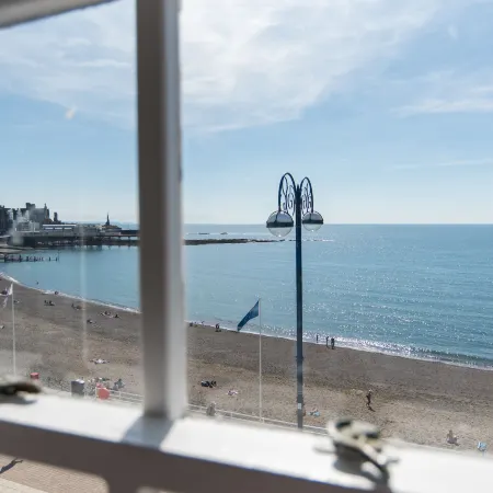 Gwesty'r Marine Hotel & Spa