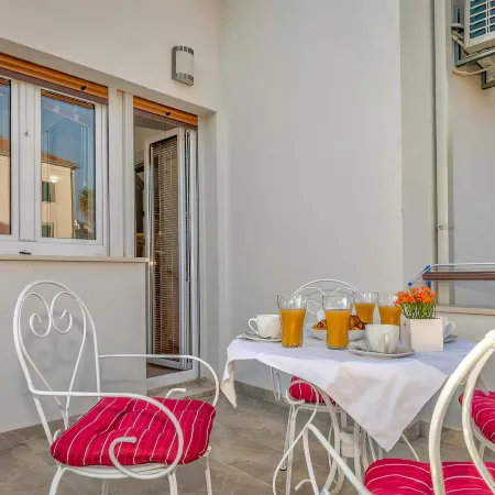 Happy Home - Rental Residence