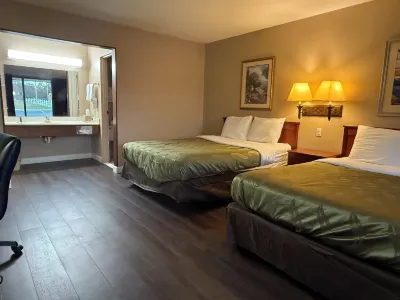 Paris Inn and Suites Hotel dekat Paris Convention Center